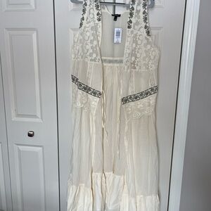 Torrid Festi Maxi Kimono Lace Embroidered Whisper White Plus Size 1X
